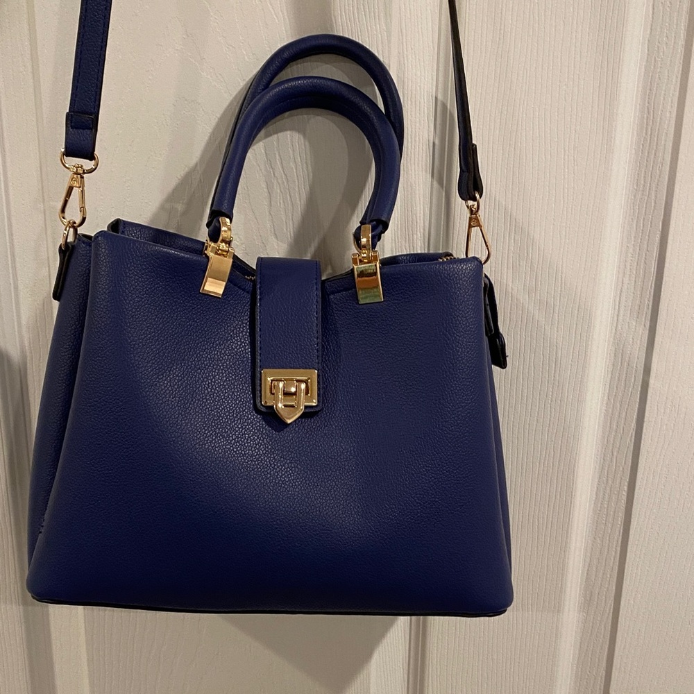 41 Hawthorn Navy Crossbody Bag